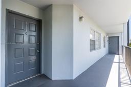 Picture of 12701 SW 14Th St # 311J, Pembroke Pines, FL 33027
