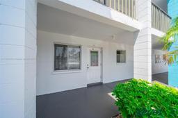 Picture of 2113 Canal # B2, Bradenton, FL 34207