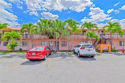 Picture of 2170 W 60Th St # 16108, Hialeah, FL 33016