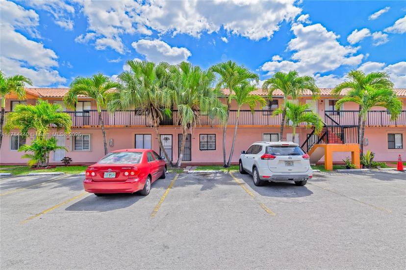 Picture of 2170 W 60Th St # 16108, Hialeah FL 33016