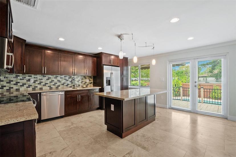Picture of 281 N Melrose Dr, Miami Springs FL 33166