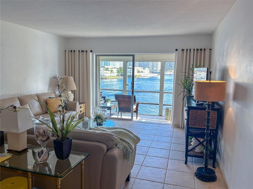 Picture of 2600 Diana Dr # 311, Hallandale Beach FL 33009