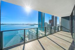 Picture of 460 NE 28Th St # 2707, Miami, FL 33137