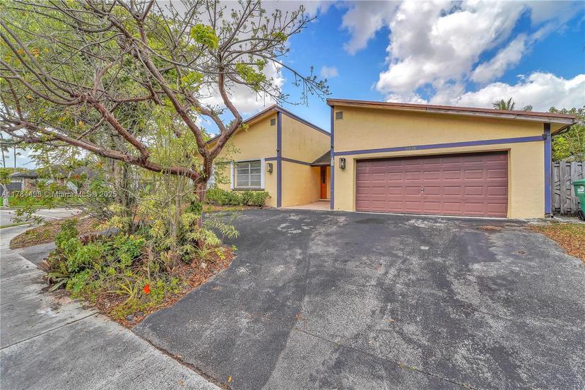 Picture of 11610 SW 113Th Pl, Miami FL 33176