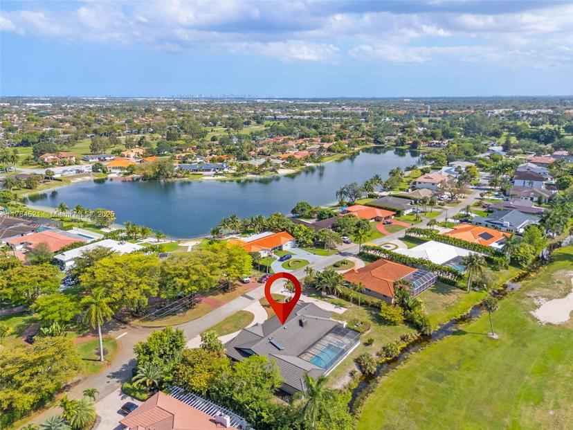 Picture of 19640 W Saint Andrews Dr, Hialeah FL 33015