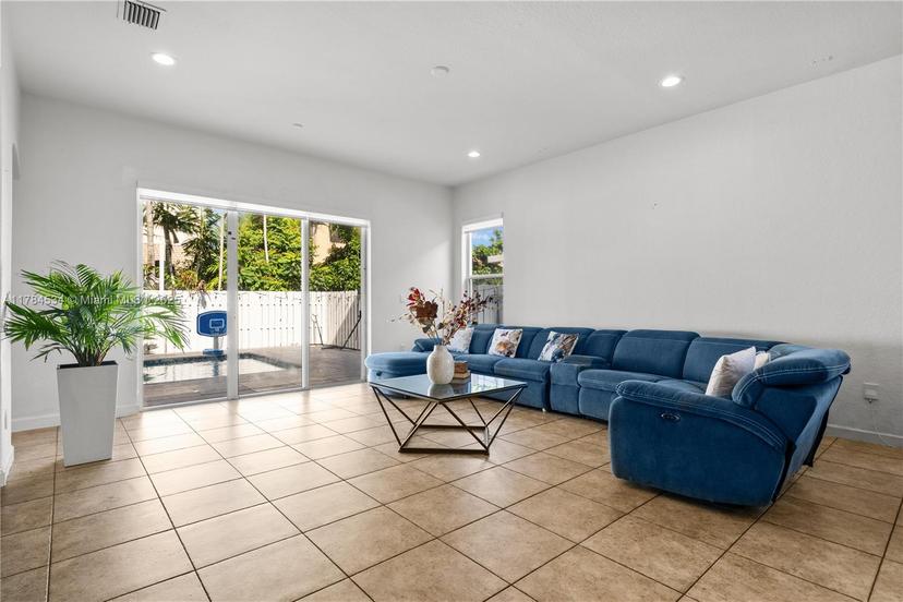 Picture of 23944 SW 107Th Pl, Homestead FL 33032