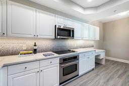 Picture of 7598 SW 102Nd St # 300, Pinecrest, FL 33156