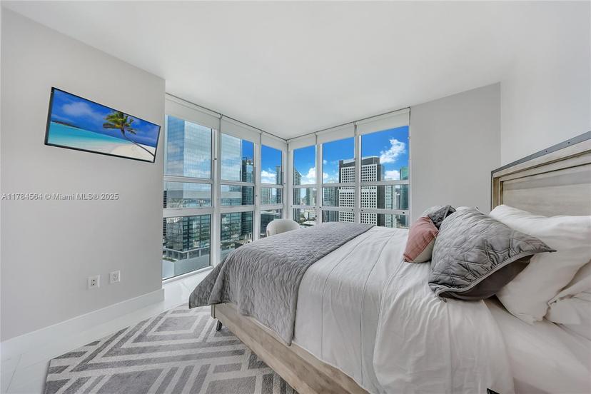 Picture of 951 Brickell Ave # 3201, Miami FL 33131