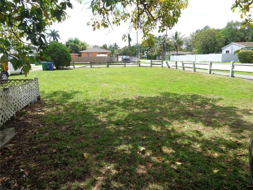 Picture of 1385 NW 100Th St, Miami FL 33147