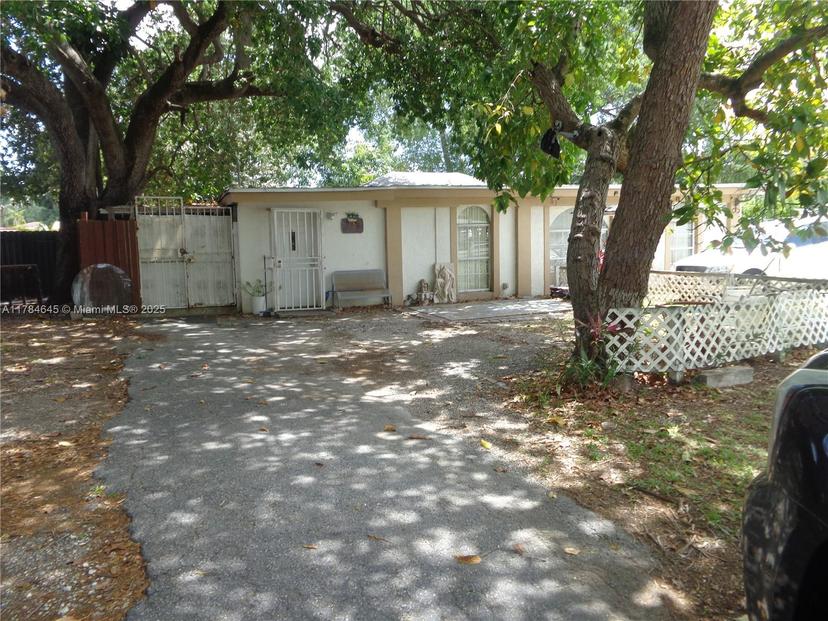 Picture of 1385 NW 100Th St, Miami FL 33147