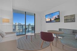 Picture of 601 NE 1St Ave # 4307, Miami, FL 33132