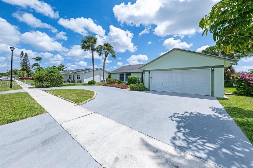 Picture of 19476 Carolina Cir, Boca Raton FL 33434