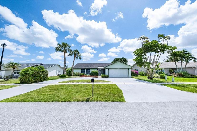 Picture of 19476 Carolina Cir, Boca Raton FL 33434