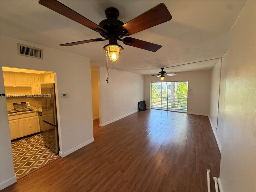 Picture of 1535 SE 15Th St # 202, Fort Lauderdale FL 33316