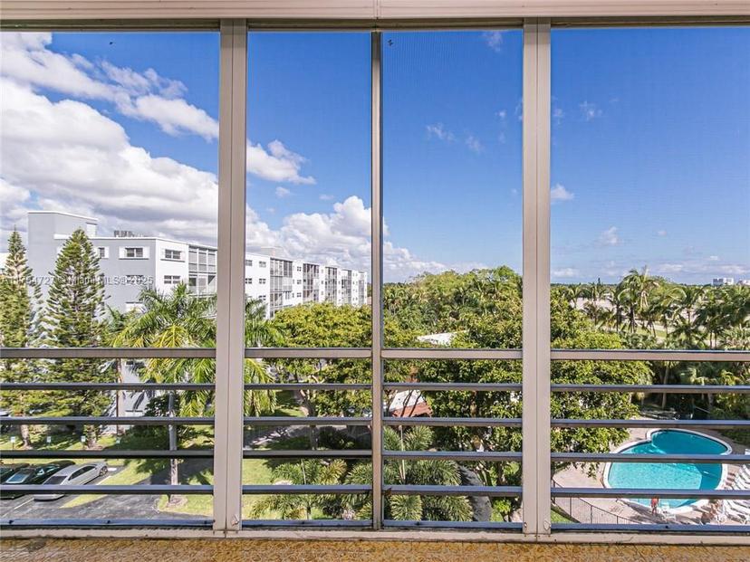 Picture of 1425 Atlantic Shores Blvd # 605, Hallandale Beach FL 33009