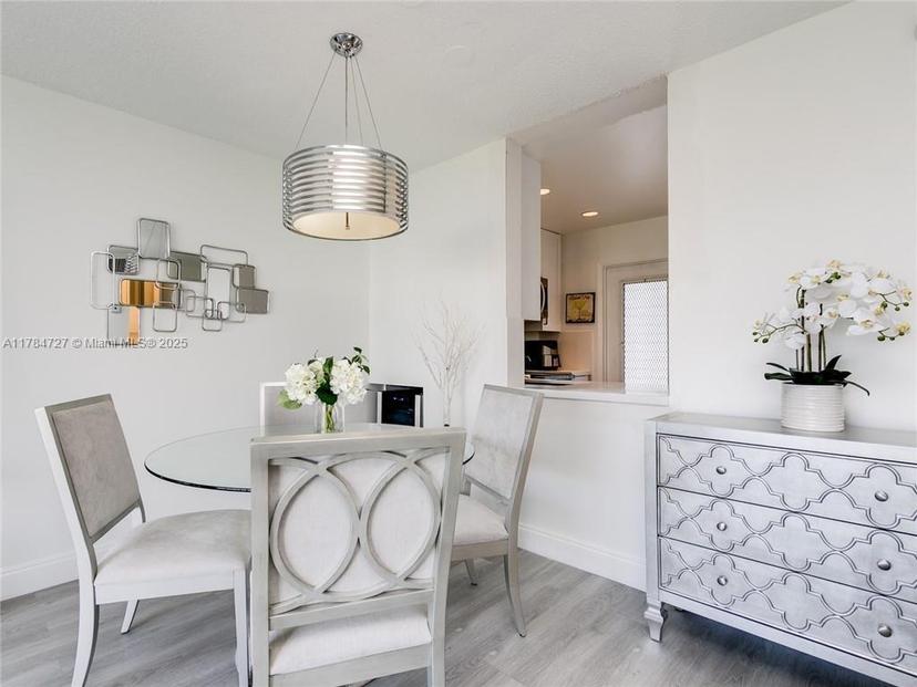 Picture of 1425 Atlantic Shores Blvd # 605, Hallandale Beach FL 33009