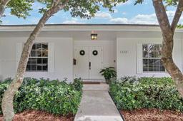 Picture of 15801 SW 77Th Ct, Palmetto Bay, FL 33157