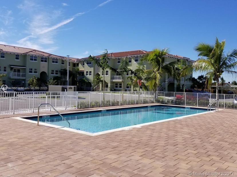 Picture of 290 NW 109Th Ave # 216, Miami FL 33172