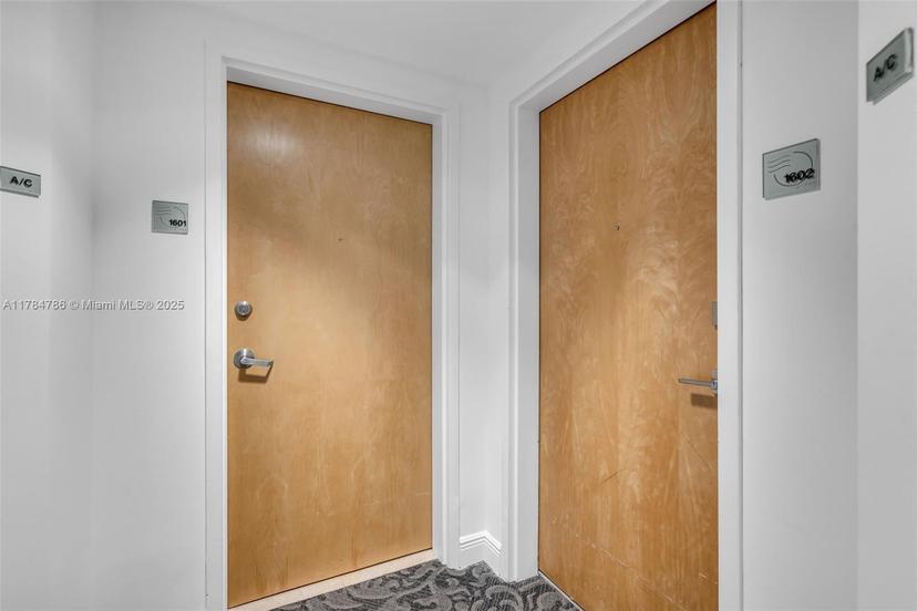Picture of 350 S Miami Ave # 1601, Miami FL 33130