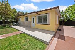 Picture of 31600 SW 187Th Ave, Homestead, FL 33030