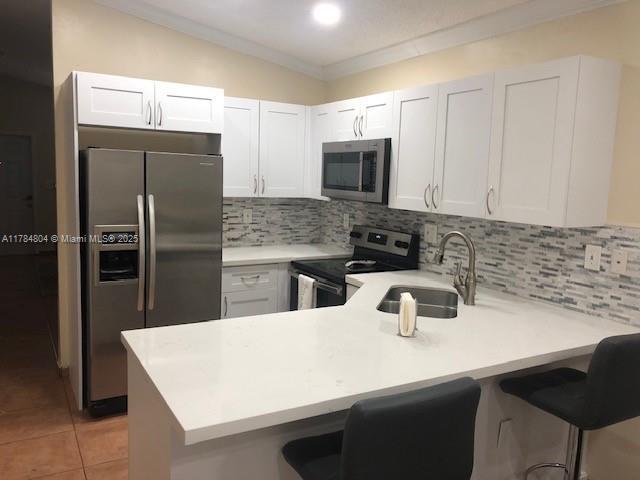 Picture of 8432 NW 189Th St # 9, Hialeah FL 33015