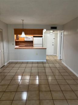 Picture of 995 SW 84Th Ave # 209, Miami, FL 33144