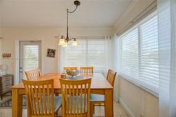 Picture of 920 SW 10Th Ter, Hallandale Beach, FL 33009