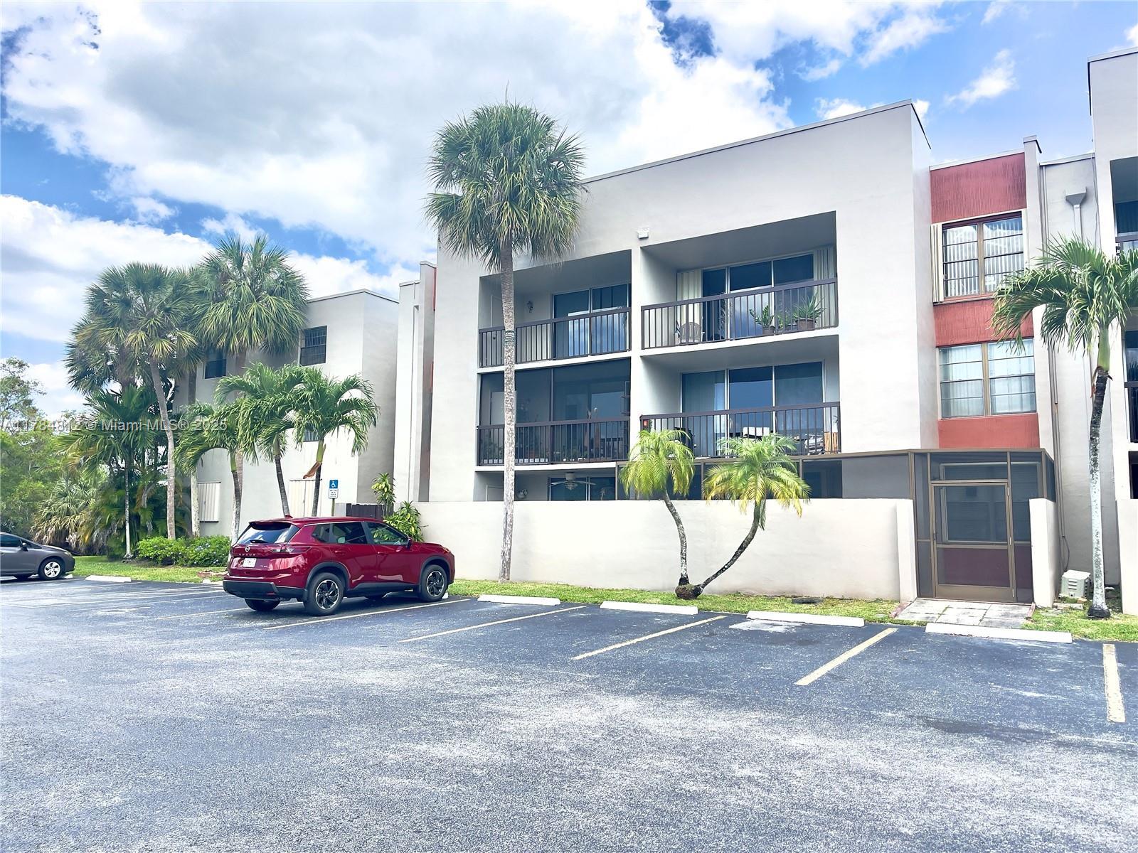 Picture of 10815 SW 112Th Ave # 208, Miami, FL 33176