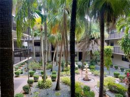 Picture of 10815 SW 112Th Ave # 208, Miami, FL 33176