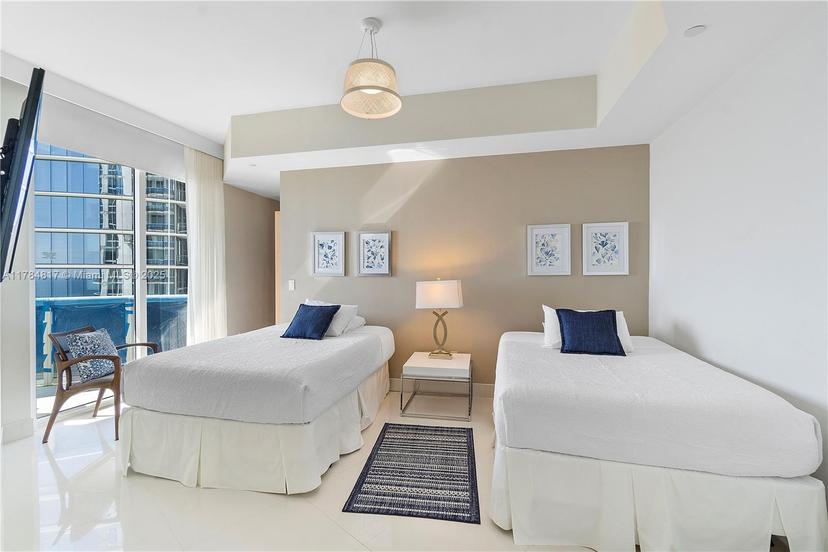 Picture of 15811 Collins Ave # 1707, Sunny Isles Beach FL 33160