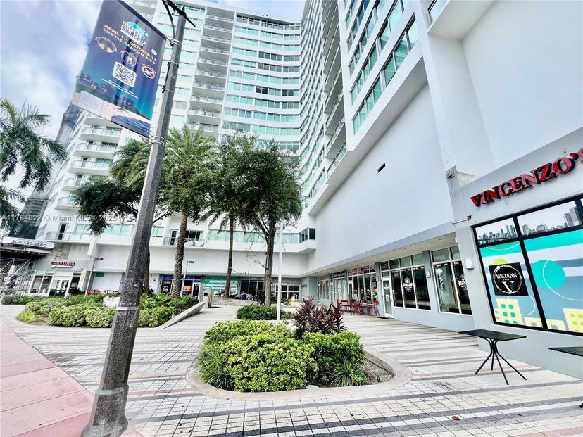 Picture of 7135 Collins Ave # 621, Miami Beach FL 33141