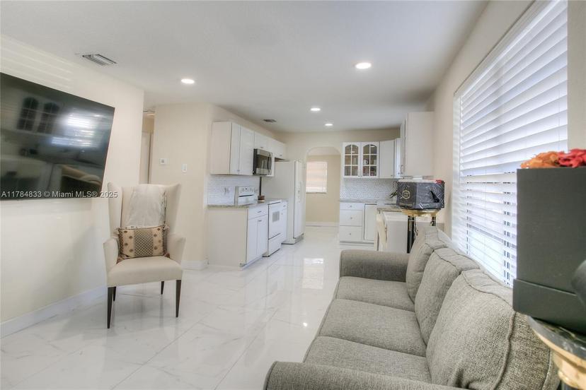 Picture of 3900 SW 60Th Ave, Davie FL 33314
