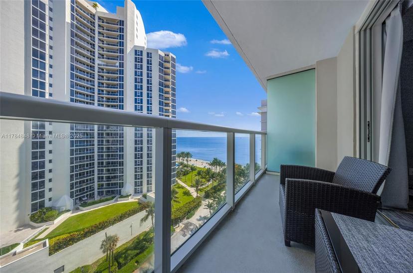 Picture of 19201 Collins Ave # 925, Sunny Isles Beach FL 33160