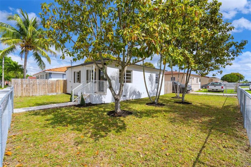 Picture of 301 E 35Th St, Hialeah FL 33013