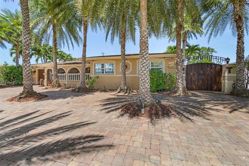 Picture of 1013 SE 44Th, Cape Coral FL 33904
