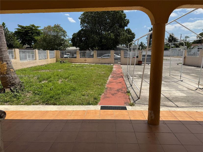 Picture of 3041 NW 95Th Ter, Miami FL 33147