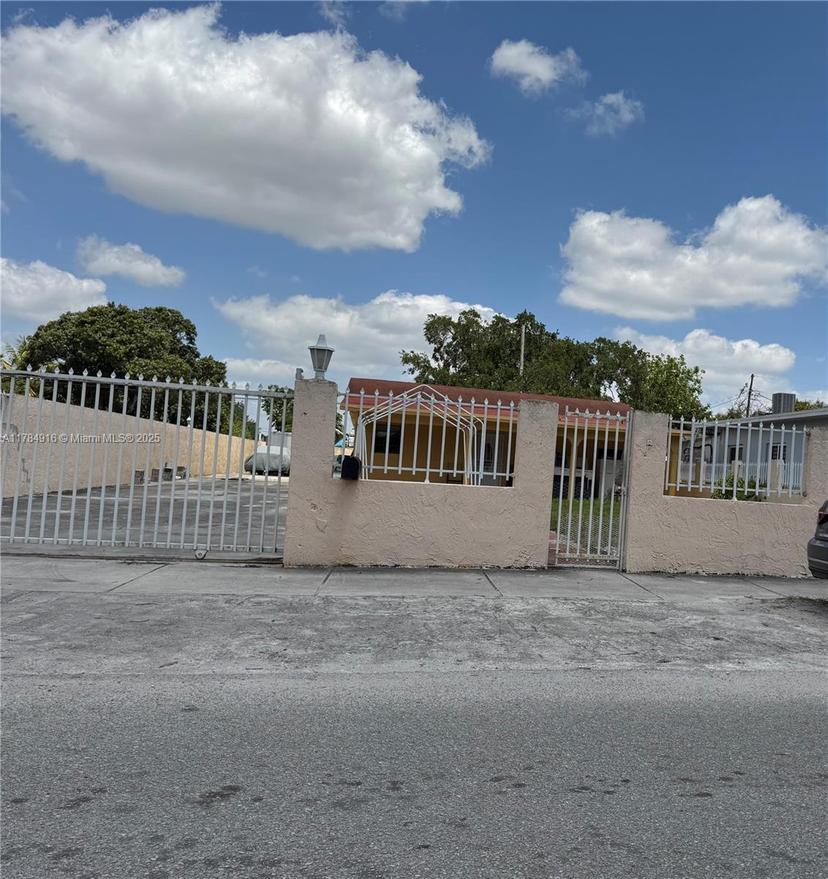 Picture of 3041 NW 95Th Ter, Miami FL 33147