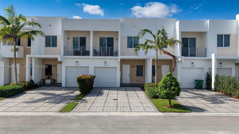 Picture of 10240 NW 72Nd Ter, Doral FL 33178