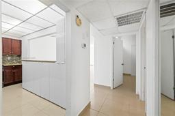 Picture of 19380 Collins Ave # 6, Sunny Isles Beach, FL 33160