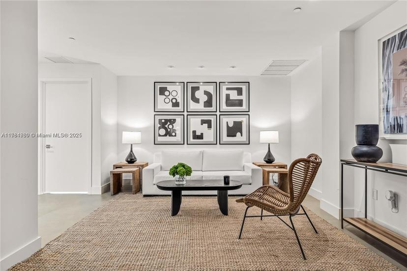 Picture of 650 NE 32Nd St, Miami FL 33137
