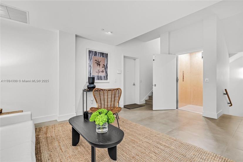 Picture of 650 NE 32Nd St, Miami FL 33137