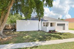 Picture of 4967 SW 94Th Ter, Cooper City, FL 33328