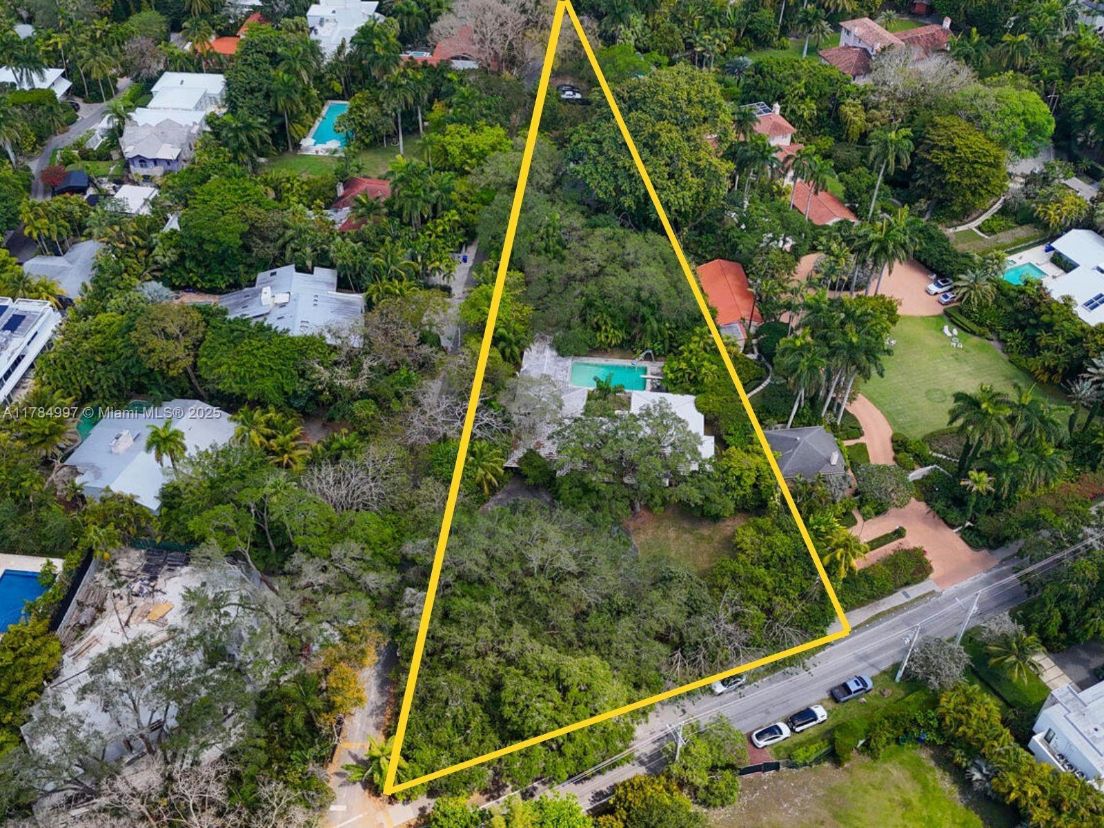 Picture of 4151 S Douglas Rd, Miami, FL 33133