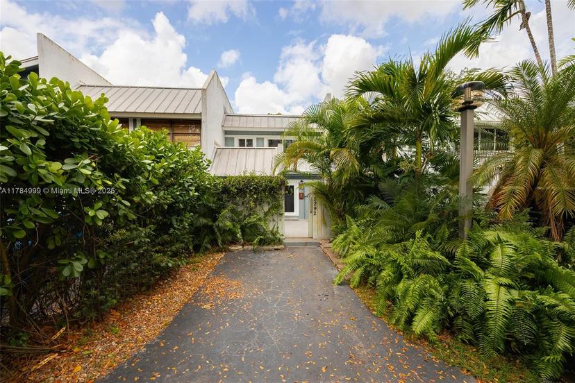 Picture of 5292 SW 69Th Pl, Miami FL 33155