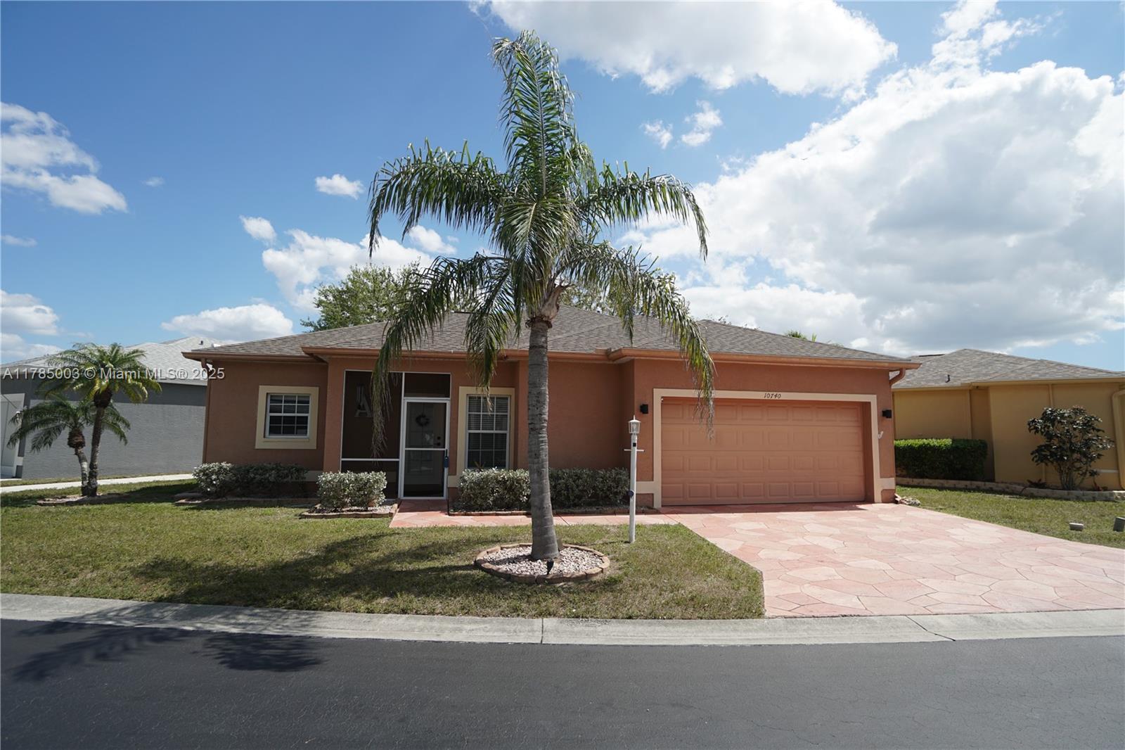 Picture of 10740 Pearl Bay Cir, Estero, FL 33928