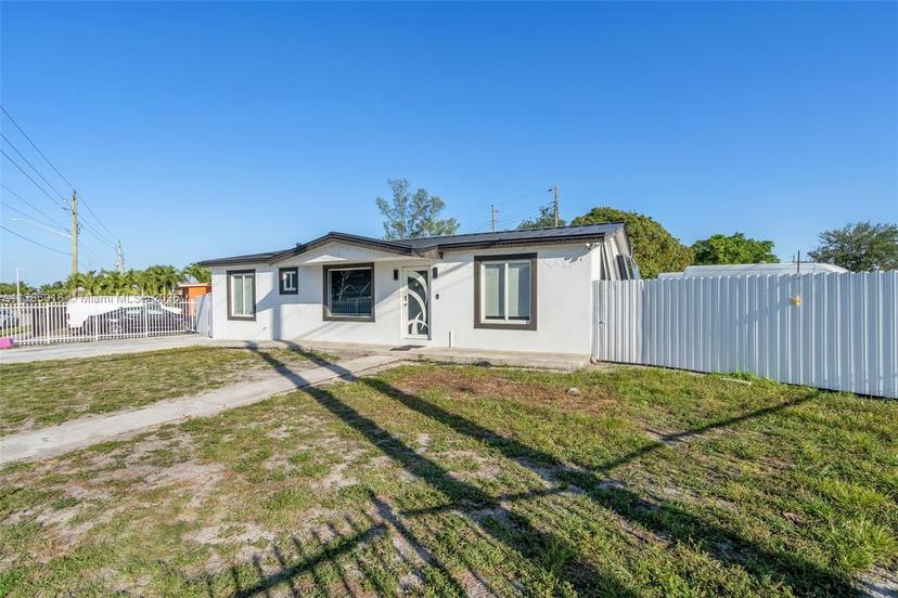 Picture of 3630 NW 207Th St, Miami Gardens FL 33056