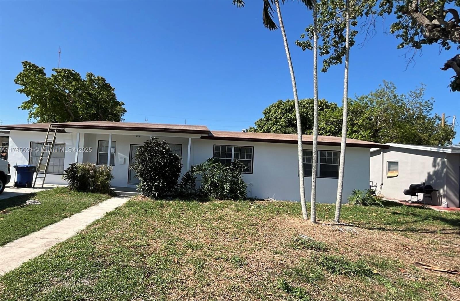 Picture of 301 NW 194Th Ter, Miami Gardens, FL 33169