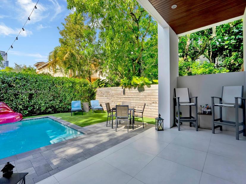 Picture of 3070 Elizabeth St # 3070, Coconut Grove FL 33133