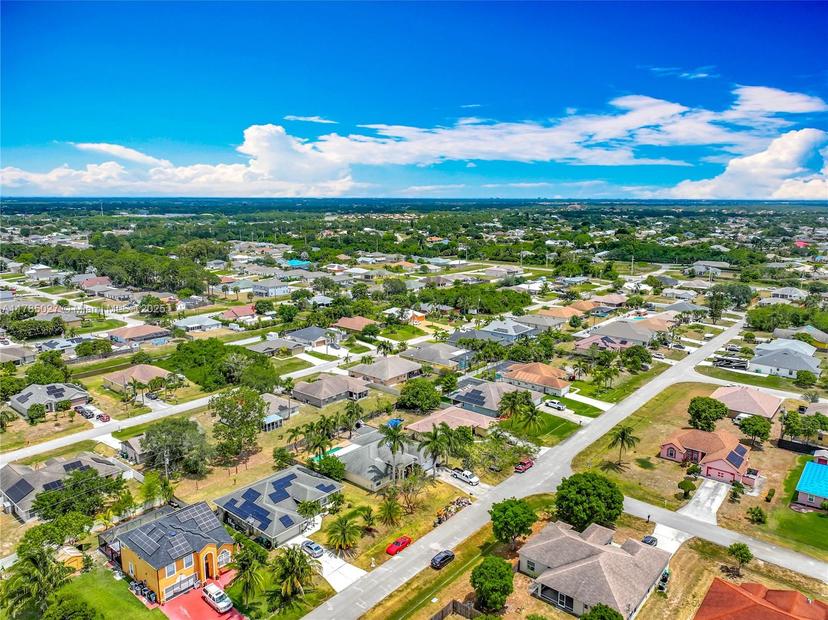 Picture of 375 SW Dustin Ave, Port St. Lucie FL 34953