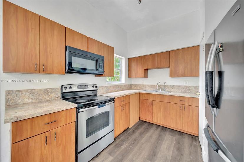 Picture of 1005 NE 145Th St, North Miami FL 33161